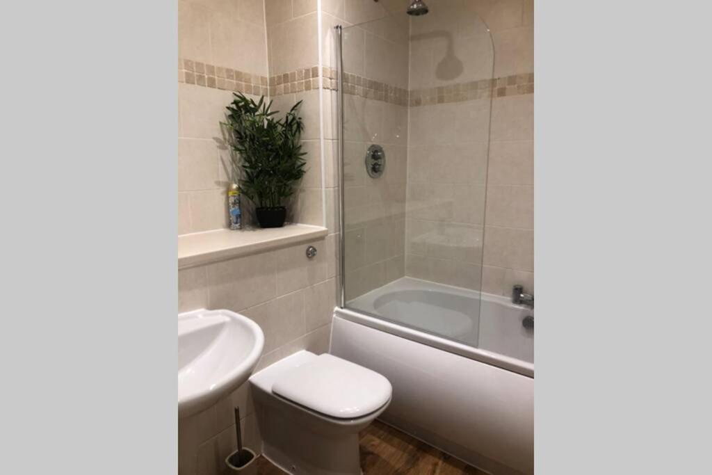 Liverpool, Superb City Centre Apartment With Parking Esterno foto